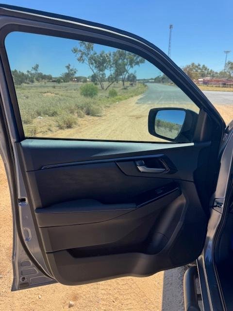 2025 Isuzu D-MAX BLADE MY24 4X4 Dual Range Granite Grey