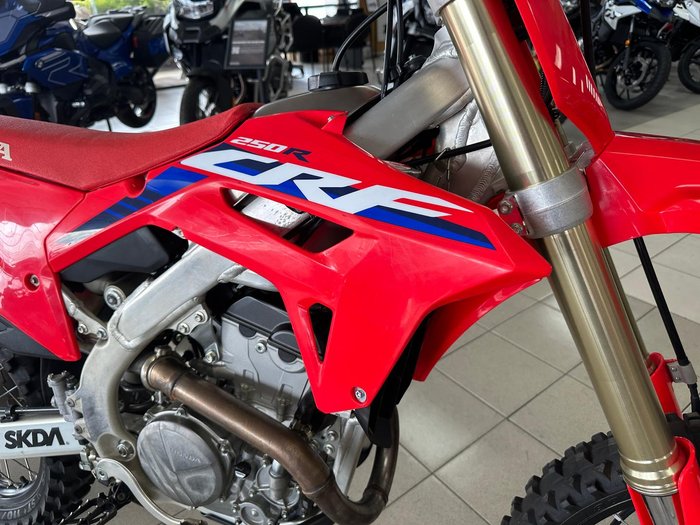 2022 Honda CRF250R CRF Red