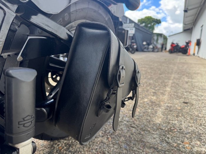 2022 Harley-Davidson FXBBS STREET BOB (114) Black/red