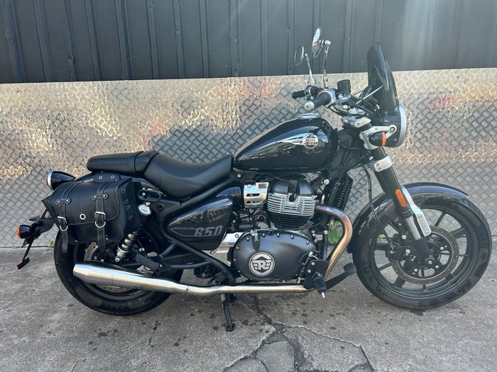 2025 Royal Enfield SUPER METEOR 650 Black