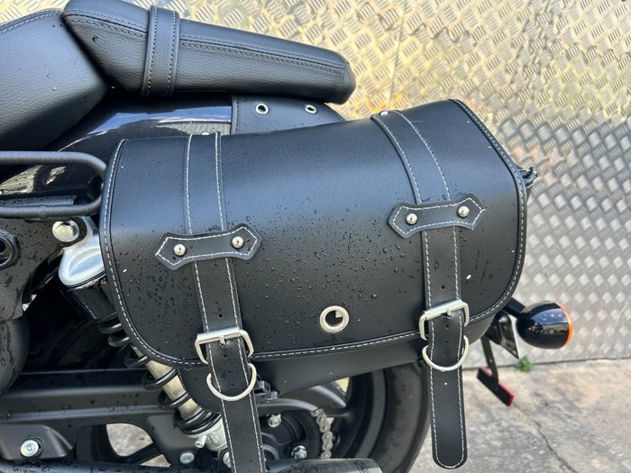 2025 Royal Enfield SUPER METEOR 650 Black