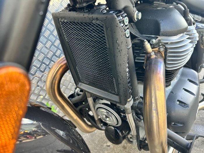 2025 Royal Enfield SUPER METEOR 650 Black