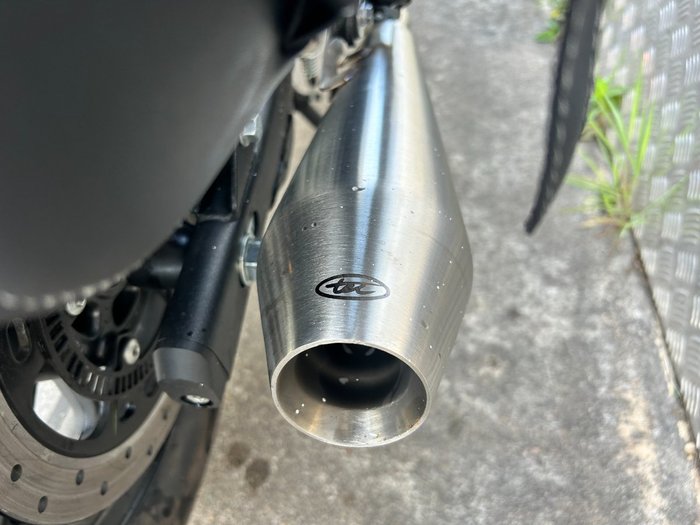 2025 Royal Enfield SUPER METEOR 650 Black