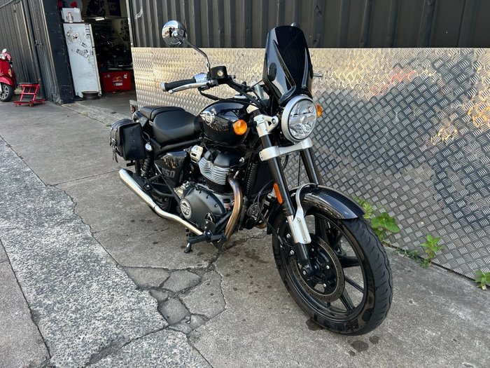 2025 Royal Enfield SUPER METEOR 650 Black