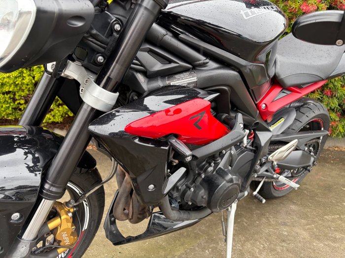 2013 Triumph STREET TRIPLE R Black