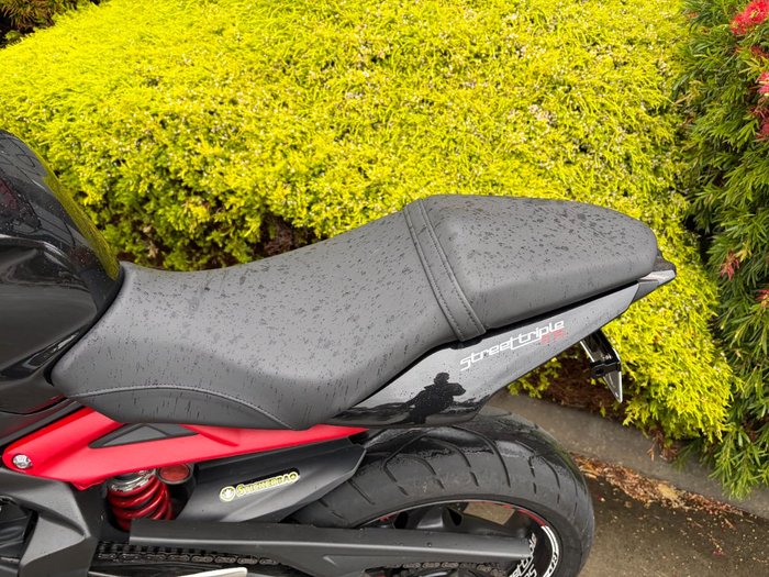 2013 Triumph STREET TRIPLE R Black