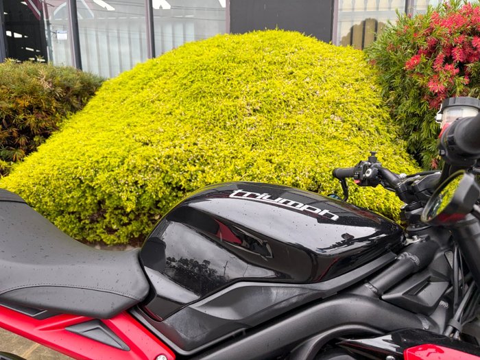2013 Triumph STREET TRIPLE R Black