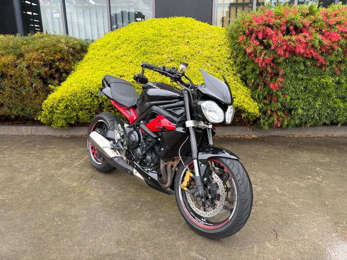 2013 Triumph STREET TRIPLE R Black