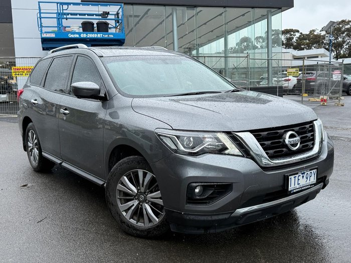 2019 Nissan Pathfinder ST-L