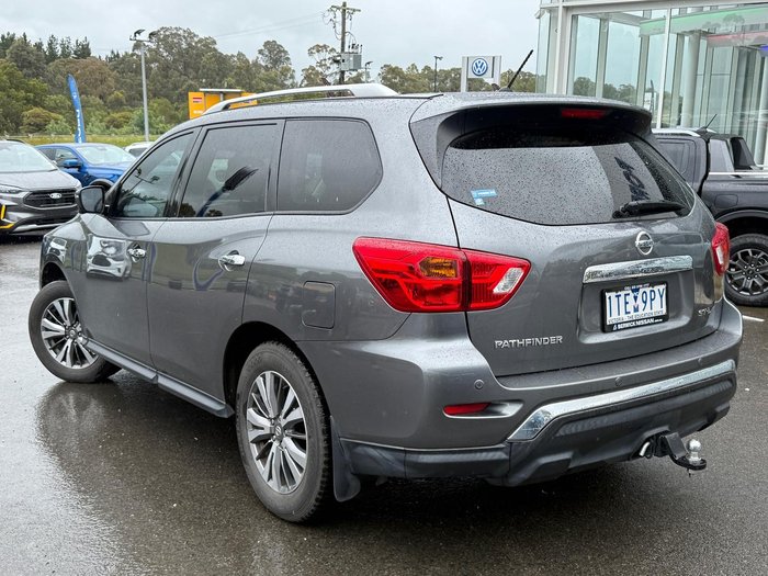 2019 Nissan Pathfinder ST-L