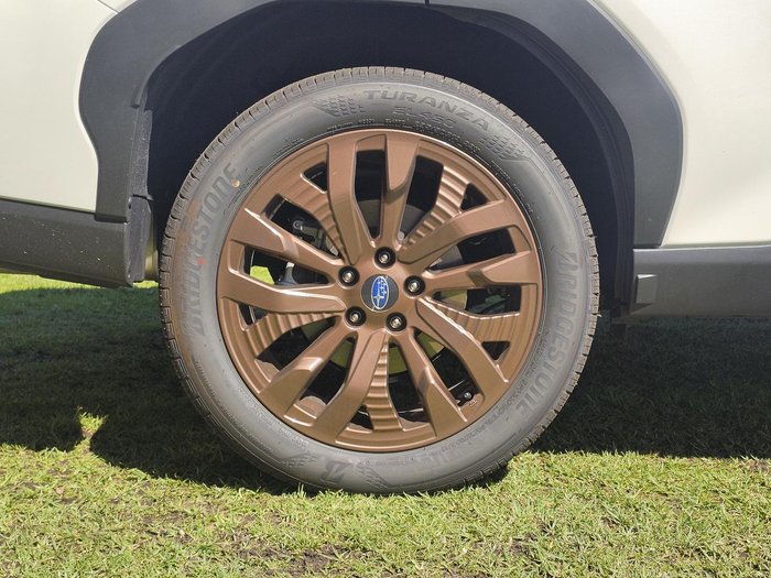 2025 Subaru Forester Hybrid Sport S6 MY26 AWD Crystal White