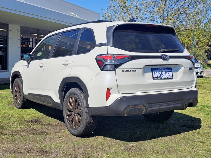 2025 Subaru Forester Hybrid Sport S6 MY26 AWD Crystal White