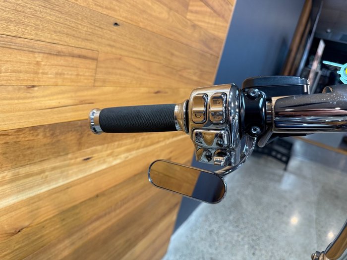 2017 Harley-davidson FLHR ROAD KING BILLET SILVER