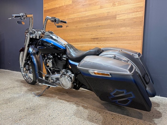 2017 Harley-davidson FLHR ROAD KING BILLET SILVER