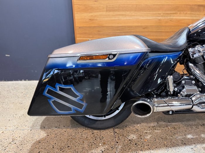 2017 Harley-davidson FLHR ROAD KING BILLET SILVER