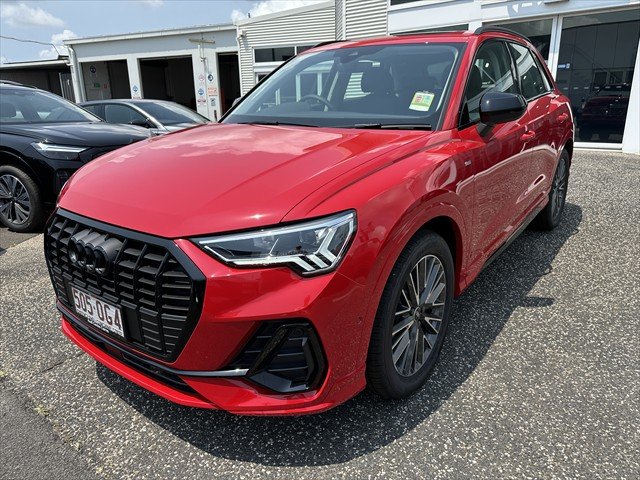 2025 Audi Q3 35 TFSI S line edition