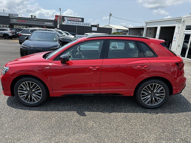 2025 Audi Q3 35 TFSI S line edition