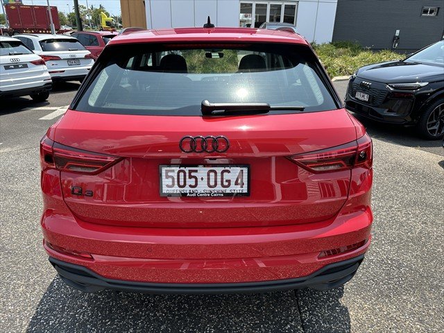 2025 Audi Q3 35 TFSI S line edition