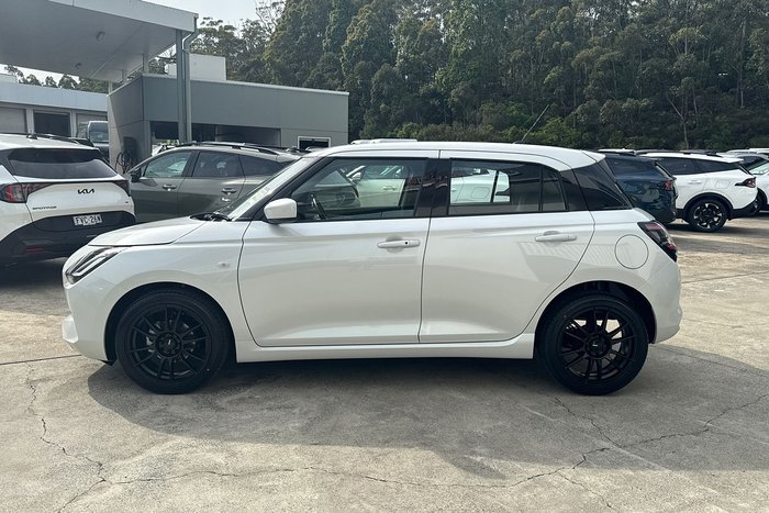 2025 Suzuki Swift Hybrid