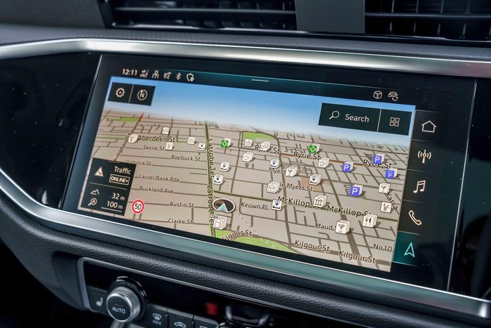 2025 Audi Q3 35 TFSI S line edition