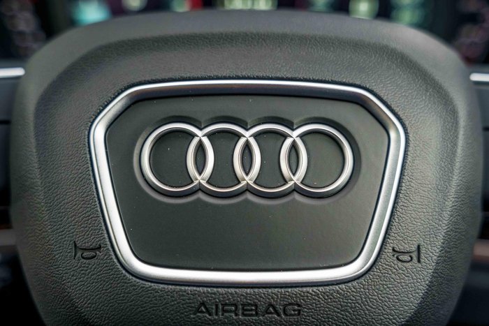 2025 Audi Q3 35 TFSI S line edition