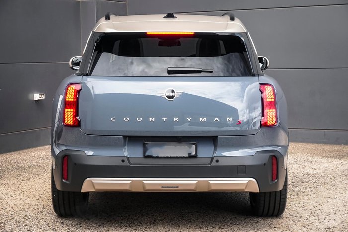 2025 MINI Countryman S Favoured