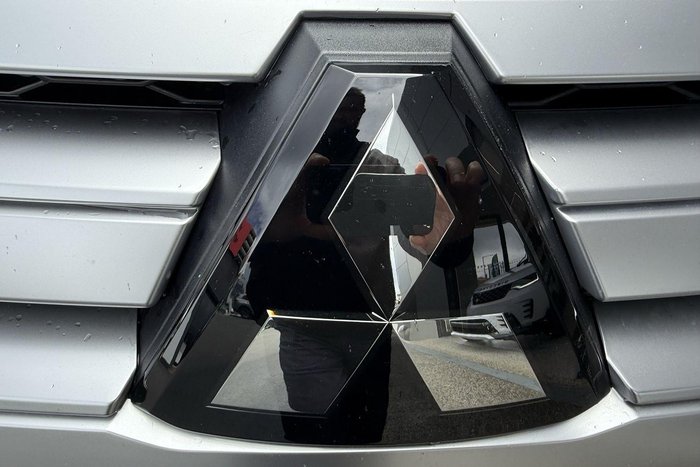 2022 Mitsubishi Pajero Sport GLS