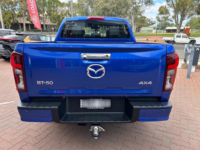 2025 Mazda BT-50 GT