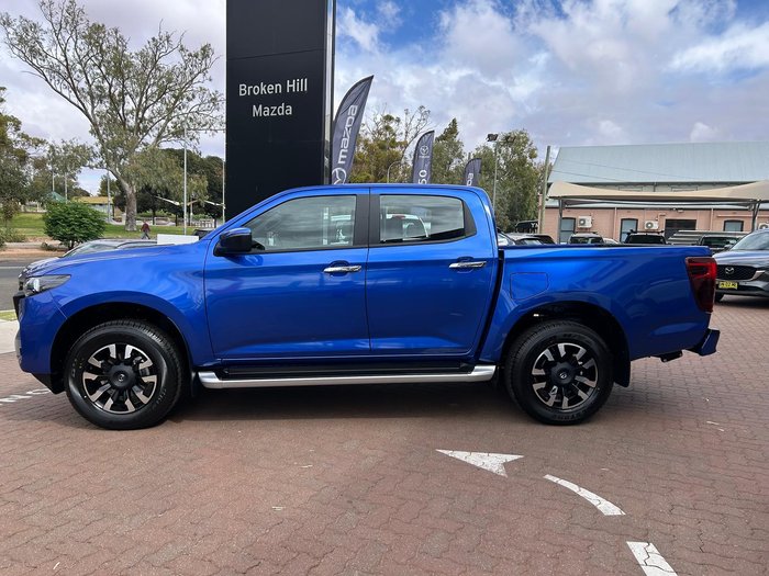 2025 Mazda BT-50 GT