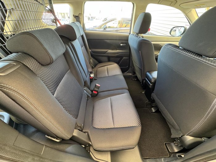 2017 Mitsubishi Outlander ES ADAS