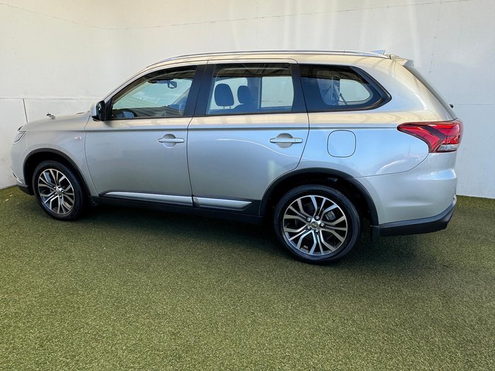 2017 Mitsubishi Outlander ES ADAS