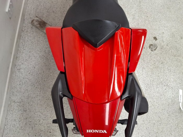 2015 Honda CBR300R Red