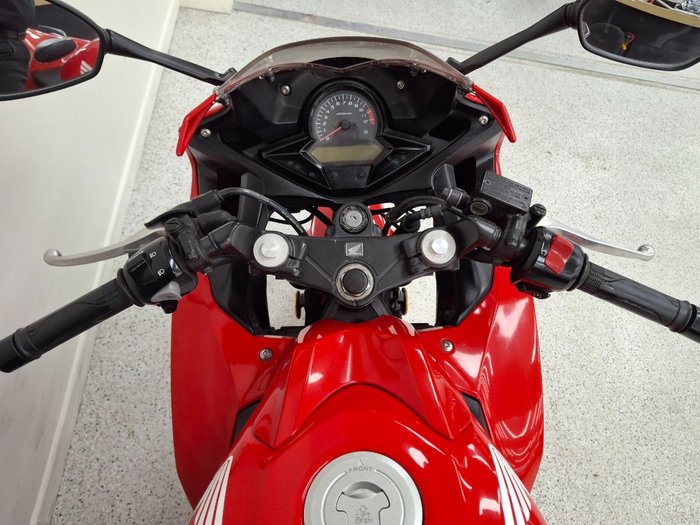 2015 Honda CBR300R Red