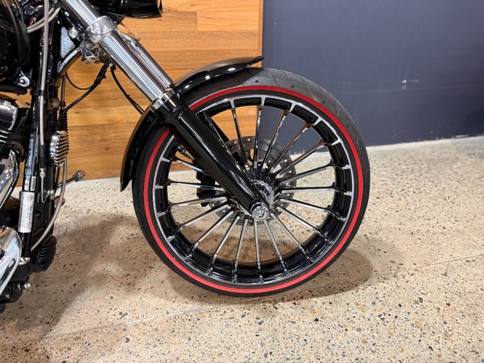 2015 Harley-davidson FXBRS BREAKOUT Black