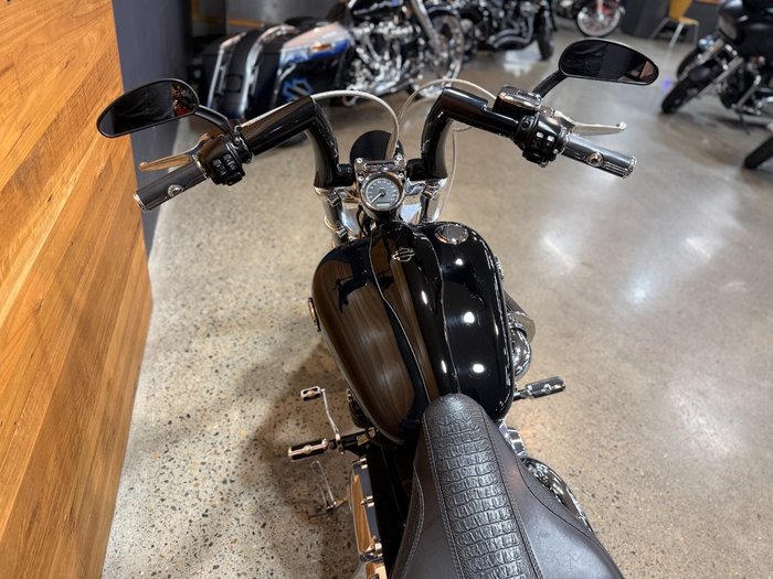 2015 Harley-davidson FXBRS BREAKOUT Black