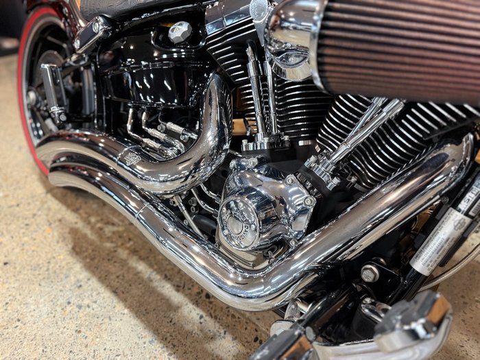 2015 Harley-davidson FXBRS BREAKOUT Black