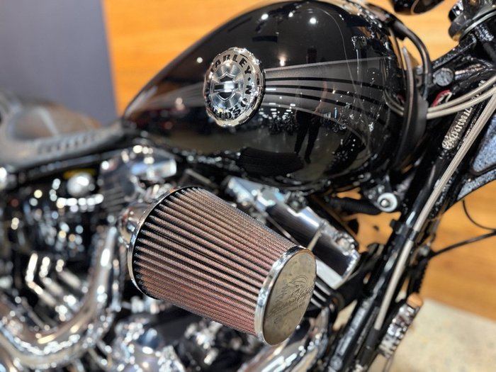 2015 Harley-davidson FXBRS BREAKOUT Black