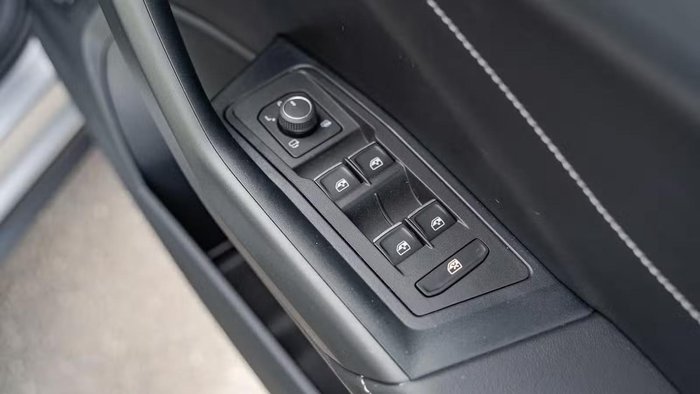 2024 Volkswagen T-Roc 140TSI R-Line