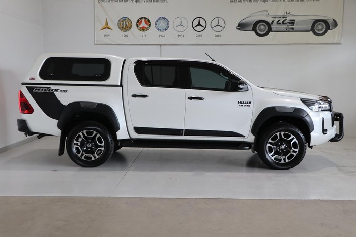 2020 Toyota Hilux SR5