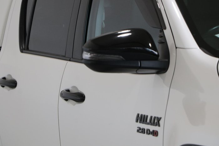 2020 Toyota Hilux SR5