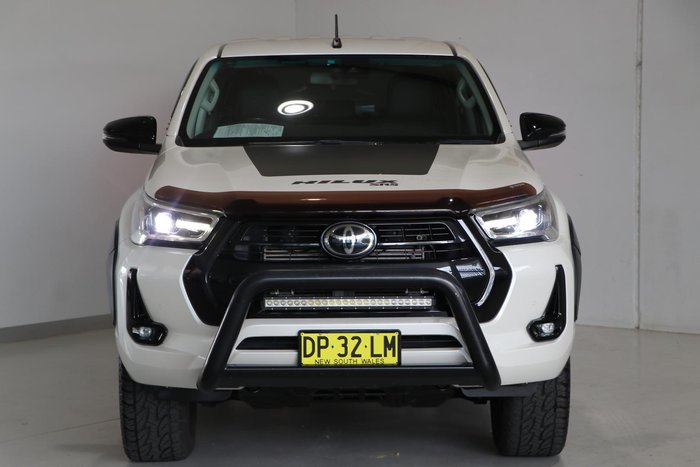 2020 Toyota Hilux SR5