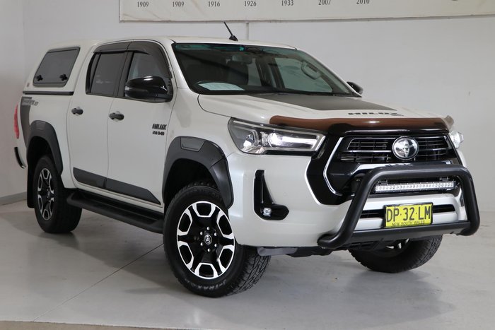 2020 Toyota Hilux SR5