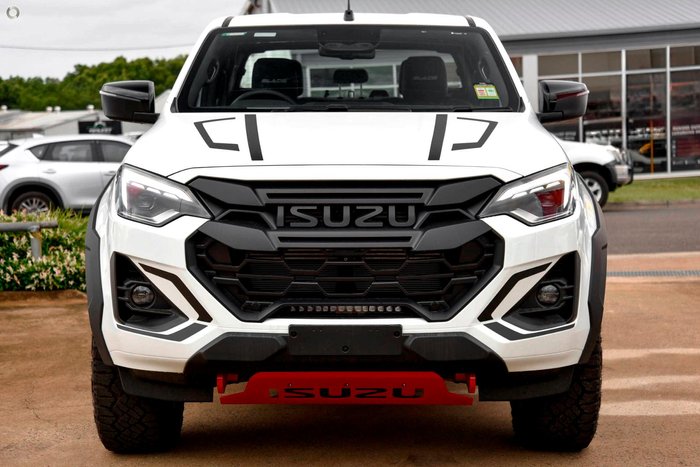 2025 Isuzu D-MAX BLADE