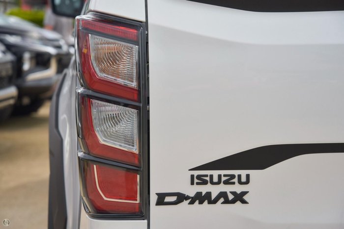 2025 Isuzu D-MAX BLADE