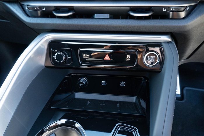 2025 Audi Q5 TDI 150kW