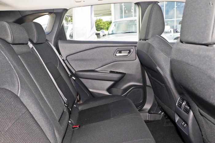 2025 Nissan QASHQAI ST-L