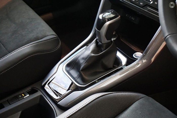 2025 Volkswagen T-Roc 110TSI Style