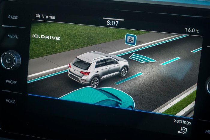 2025 Volkswagen T-Roc 110TSI Style