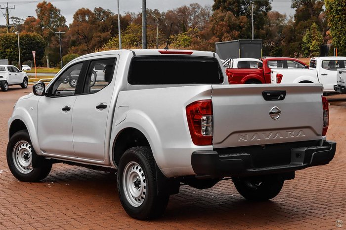 2025 Nissan Navara SL