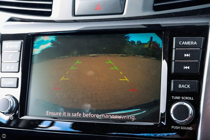 2025 Nissan Navara SL